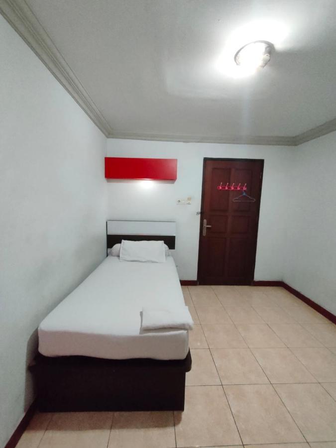 Riverside Hotel 2*