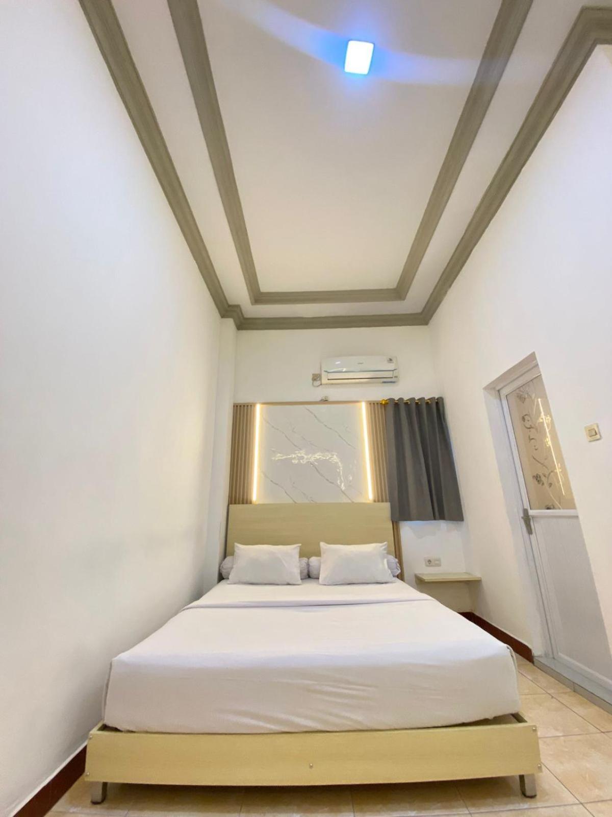Riverside 2* Manado