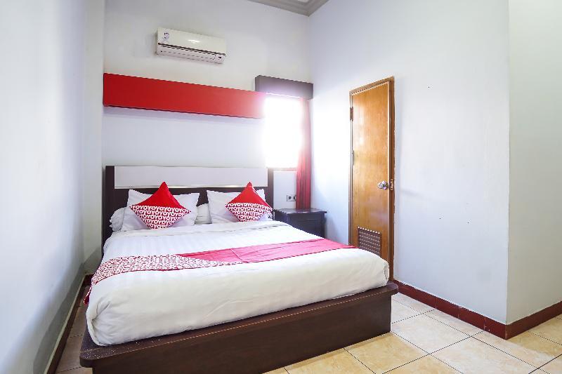 Hotel Riverside Manado