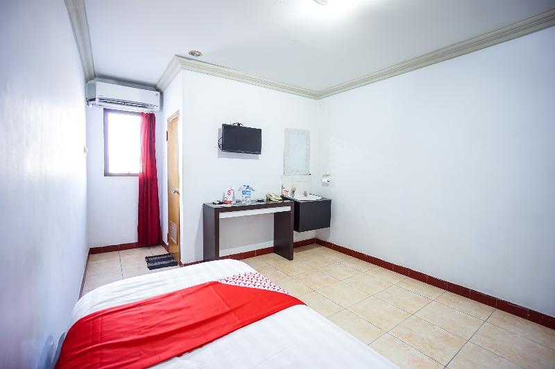 Riverside Hotel 2*